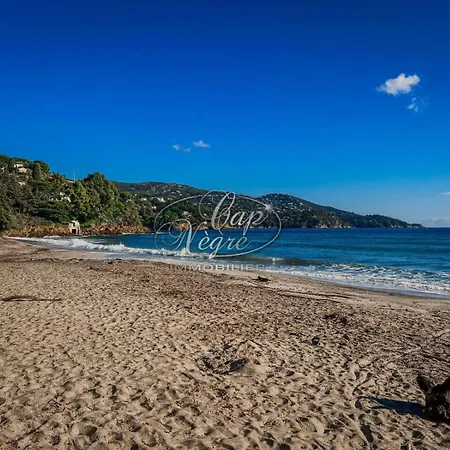 4 Personnes Vue Pierre Et A Pramousquier Apartment