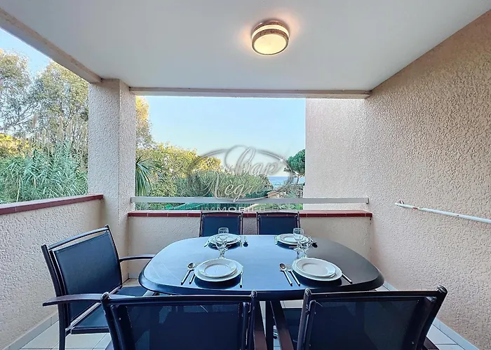 4 Personnes Vue Résidence Pierre Et à Pramousquier Appartement Le Lavandou